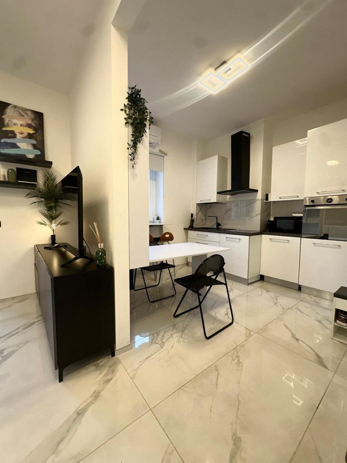 In Centro - Porta Venezia Apartment